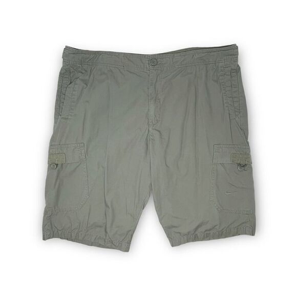 Nike Cargo Green Shorts Men’s Size XL - Picture 1 of 10